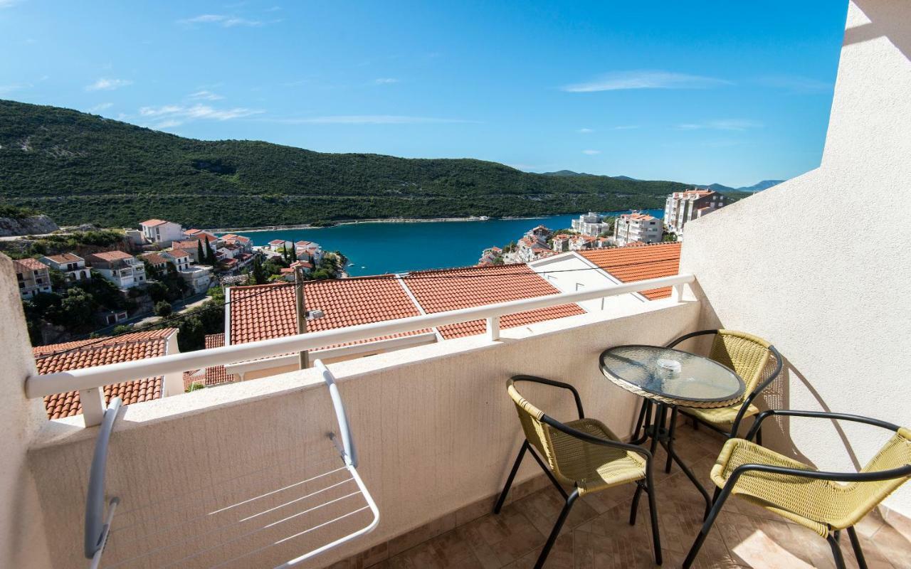 Hotel Ami - M Neum Exteriör bild